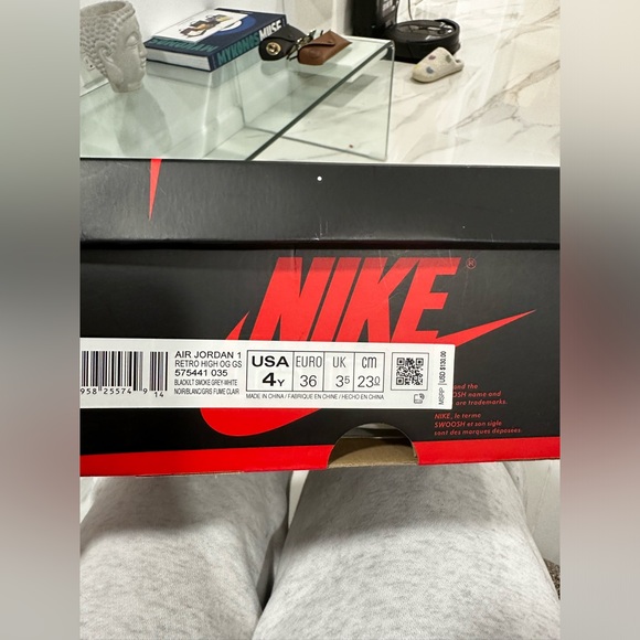 NIKE Jordan 1 Retro High Top Shadow 2.0 - Picture 7 of 7